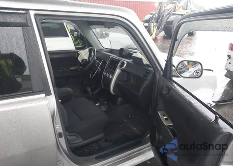 2006 Scion Xb from USA, damaged, VIN JTLKT324864039698